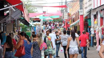 De luzes festivas a malas de viagem, Natal aquece comércio em Cuiabá