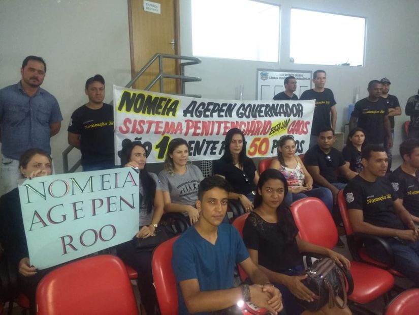 Agentes penitenciários aprovados em concurso do Estado cobram apoio da Câmara