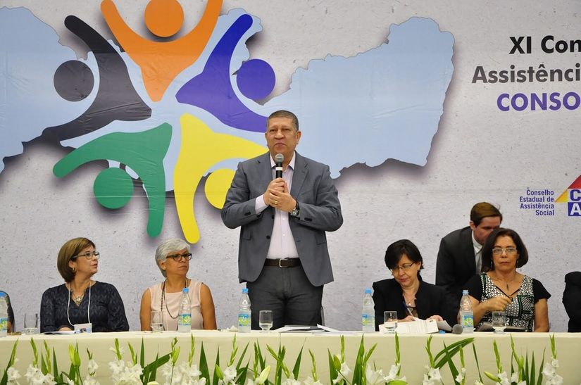 Psicólogos são incentivados a participar da elaboração de políticas de assistência social