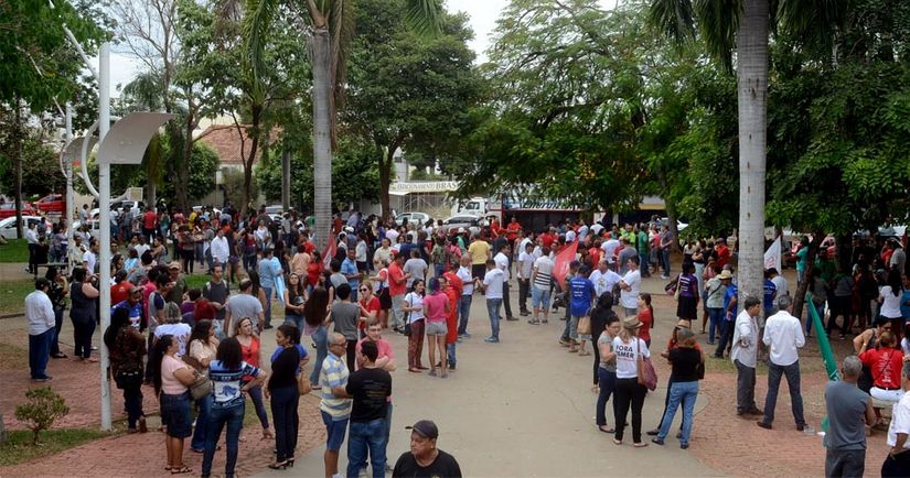 Rondonópolis volta às ruas para segundo dia de manifestação contra as Reformas