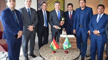 Governador dá início às tratativas para comercialização do gás boliviano