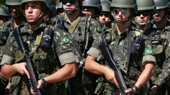 Congresso promulga emenda que permite acúmulo de cargo por militares