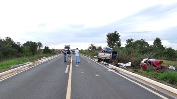 Três pessoas morrem em acidente entre Hilux e Palio na BR-070