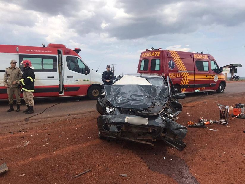 Acidente entre veículos deixa um morto e três feridos na MT-358