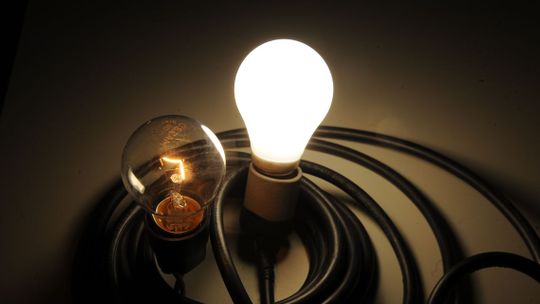 Usinas de Furnas poderão gerar energia hidrelétrica e solar