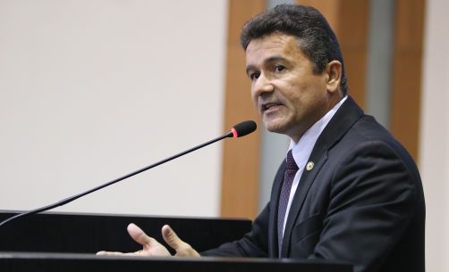 Projeto de lei propõe que agentes penitenciários recebam cautela permanente de arma de fogo