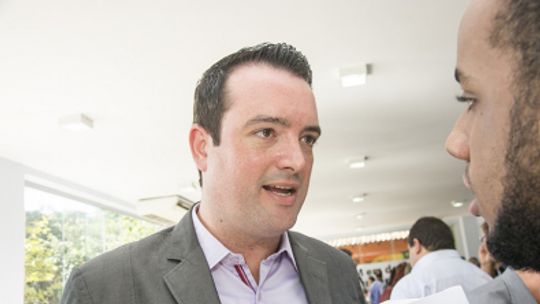 Léo Bortolin se elege novo prefeito após cassação de Viana