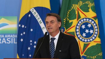 Bolsonaro assina MP para solucionar conflitos entre União e devedores