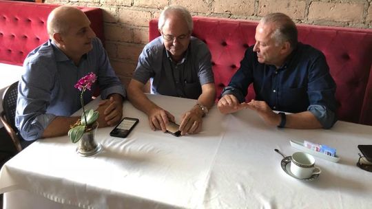 Depois de reuniões de pré-candidatos ao Governo, Pívetta e Viana recorrem a Sachetti