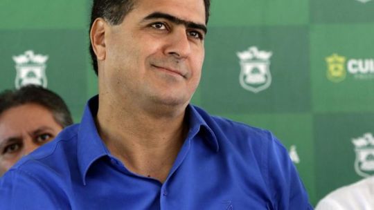 Emanuel diz que vai sancionar projeto que aumenta o próprio salário 