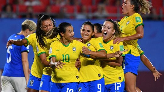 Contra uma França forte e favorita, Brasil confia em sua essência e seus talentos