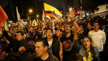 Equador define hoje quem será seu novo presidente