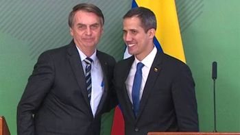 Bolsonaro diz que vai atuar para restabelecer democracia na Venezuela