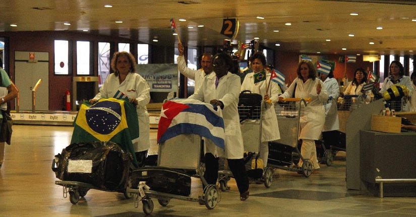 Cuba suspende envio de 710 médicos ao Brasil, diz Ministério da Saúde