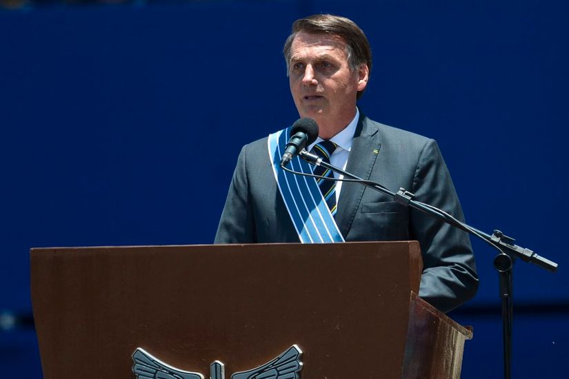 Aeronáutica é mais que guardiã da Constituição, diz Bolsonaro