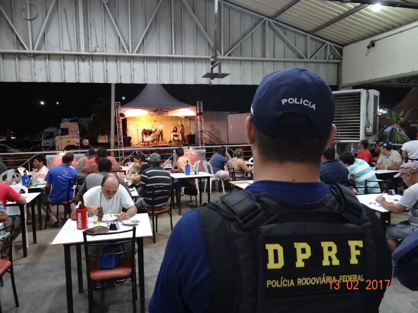 Detran participa da campanha ‘Safra Segura’ direcionada à caminhoneiros