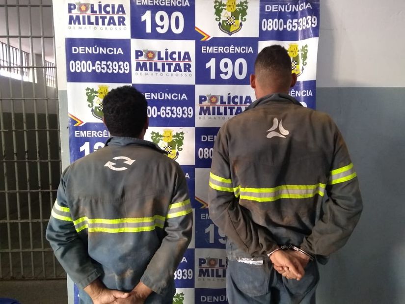 Dois são presos após furtar maconha de veículo capotado na BR-163 