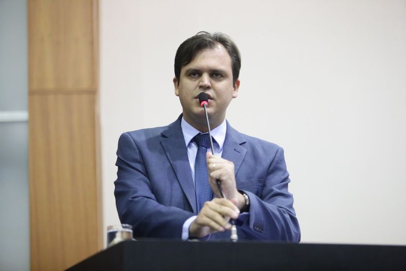 Thiago Silva apresenta emenda em projeto de lei para garantir recursos ao Hospital Paulo de Tarso