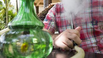 Você sabia que o narguilé faz tão mal quanto o cigarro?