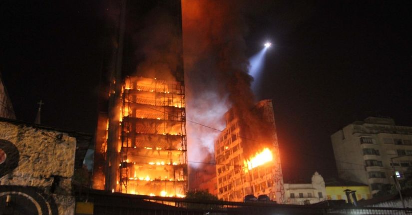 Bombeiros localizam segundo corpo no desabamento