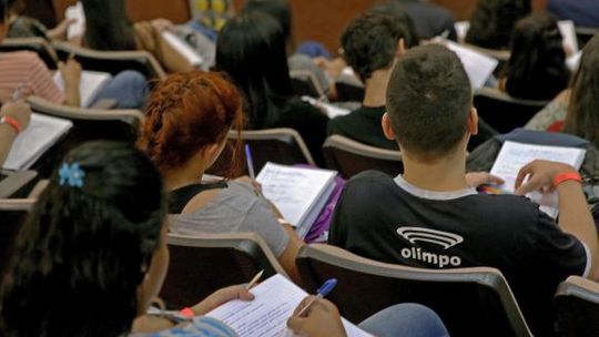 Inep vai corrigir prova de candidato que esquecer frase do caderno do Enem