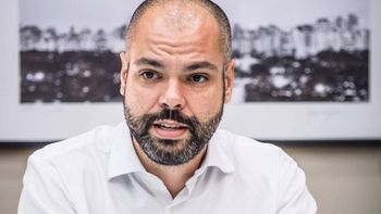 Bruno Covas tem alta da UTI e vai para unidade semi-intensiva