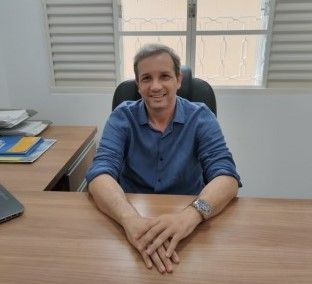 Podemos lança pré-candidatura de médico a prefeito de Cáceres
