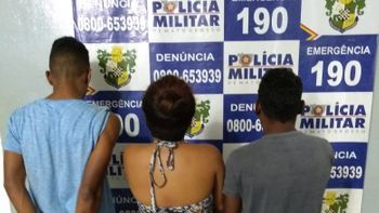 Menores são apreendidos pela PM após picharem muros com sigla de organização criminosa