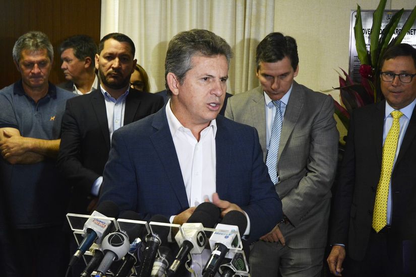 MT planeja renegociar dívida dolarizada para economizar R$ 200 milhões