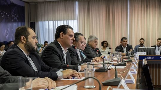Fávaro apresenta avanços da gestão ambiental durante encontro de prefeitos