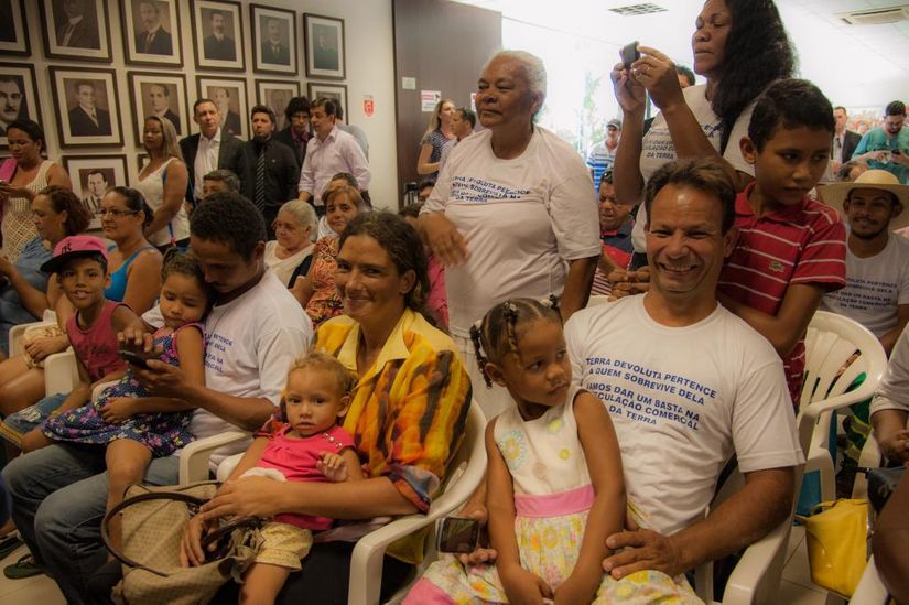 Ministério destina R$ 284 mi para levar energia a 18 mil famílias