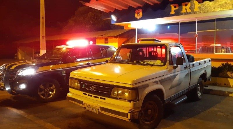 Indígena é preso após furtar caminhonete e ser seguido por proprietário 