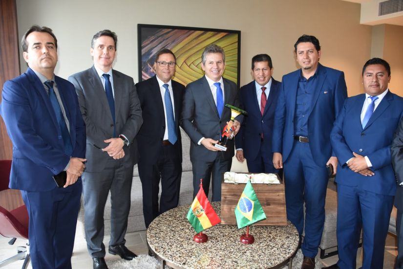 Governador dá início às tratativas para comercialização do gás boliviano