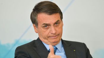 Falta de recursos diminuirá expediente de militares, diz Bolsonaro