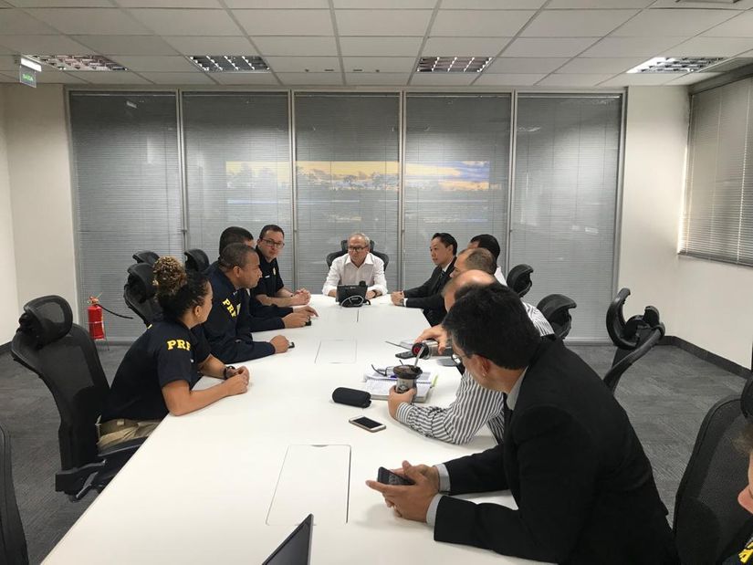 Termo de cooperação prevê integração da PRF à equipe do Ciosp