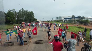 Famílias do MST são retiradas de área da Prefeitura de Jaciara após determinação da Justiça