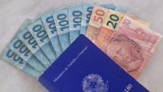 LDO para 2020 prevê salário mínimo de R$ 1.040 e reajuste para funcionalismo
