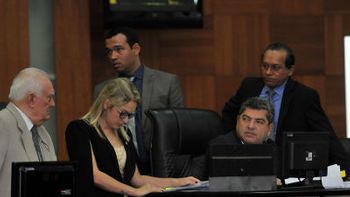 Maluf e Janaina lideram corrida à AL