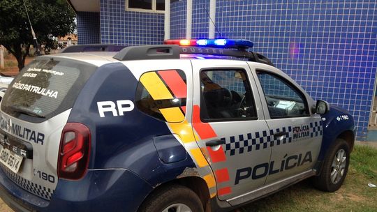 Menor é detido pela PM com caminhonete roubada em Rondonópolis