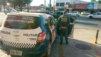 Homem é executado a tiros no meio da rua em Várzea Grande 