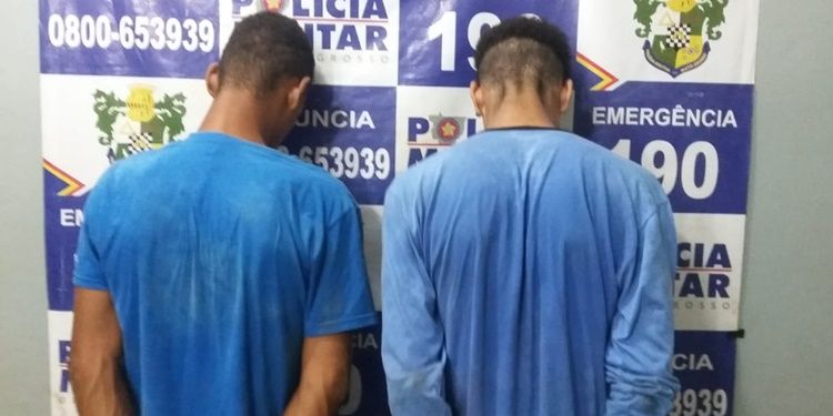 PM prende dois indivíduos após praticarem roubo no bairro Olga Maria