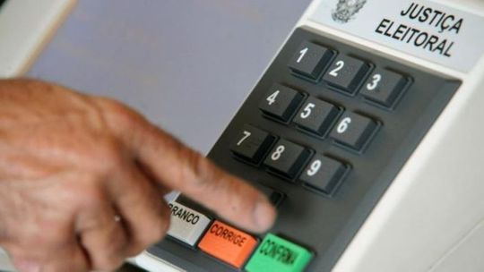 Votação deverá ocorrer das 8h às 17h no horário local em todas as unidades da Federação