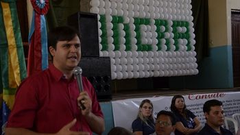 Thiago Silva participa de reunião assentados 