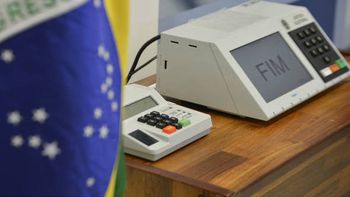Especialista descarta possibilidade de renovação política em outubro