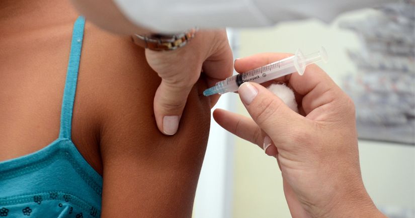 Campanha de vacinação contra gripe começa hoje (17)