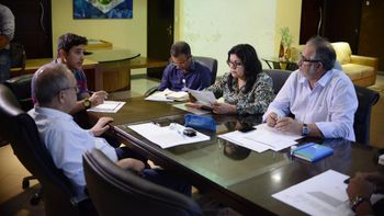 Prefeito se reúne com representantes da Caixa para alinhar projetos e acelerar obras