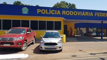 Caminhonete furtada em Goiás é recuperada na fronteira