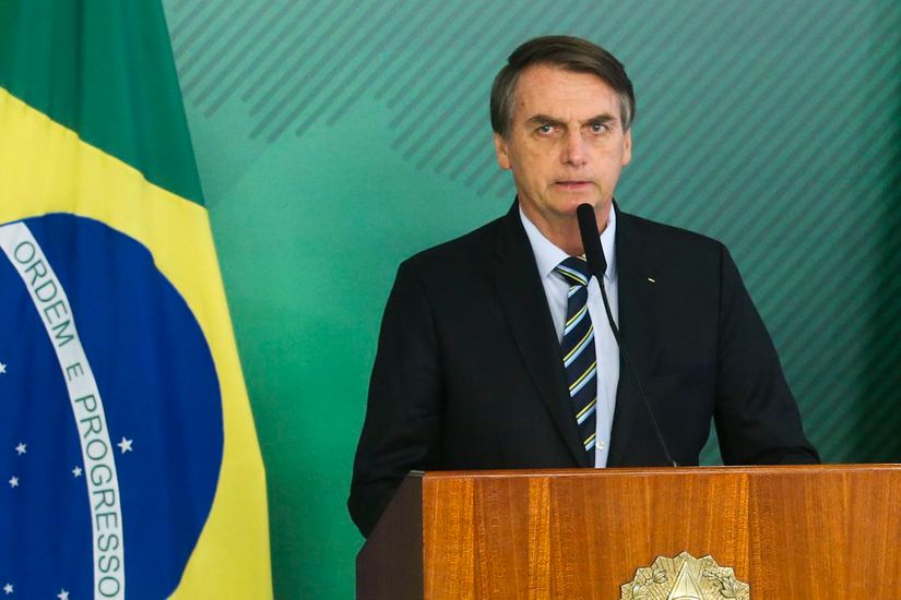 Bolsonaro diz que haverá ações na educação para conter irregularidades