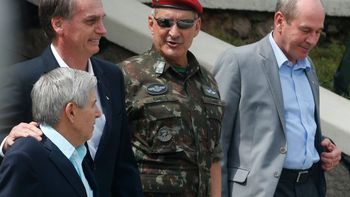 Bolsonaro cogita criação de campo de refugiados para venezuelanos