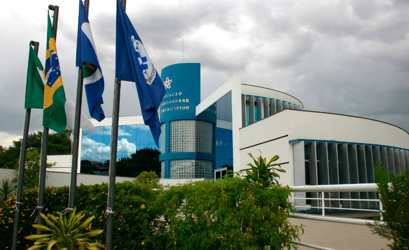 FPM de março tem redução de mais de 50%